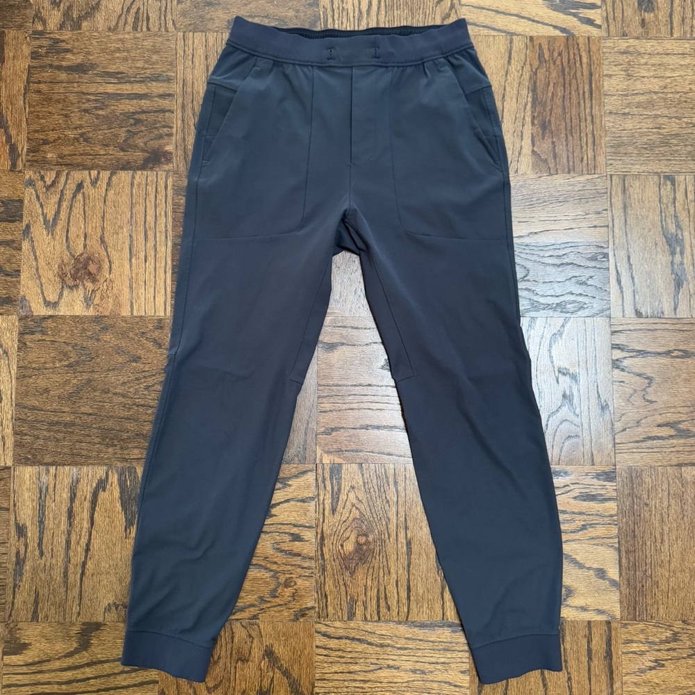 Lululemon Men's ABC Joggers Dark Gray Obsidian Pants Like New EUC Medium 30”